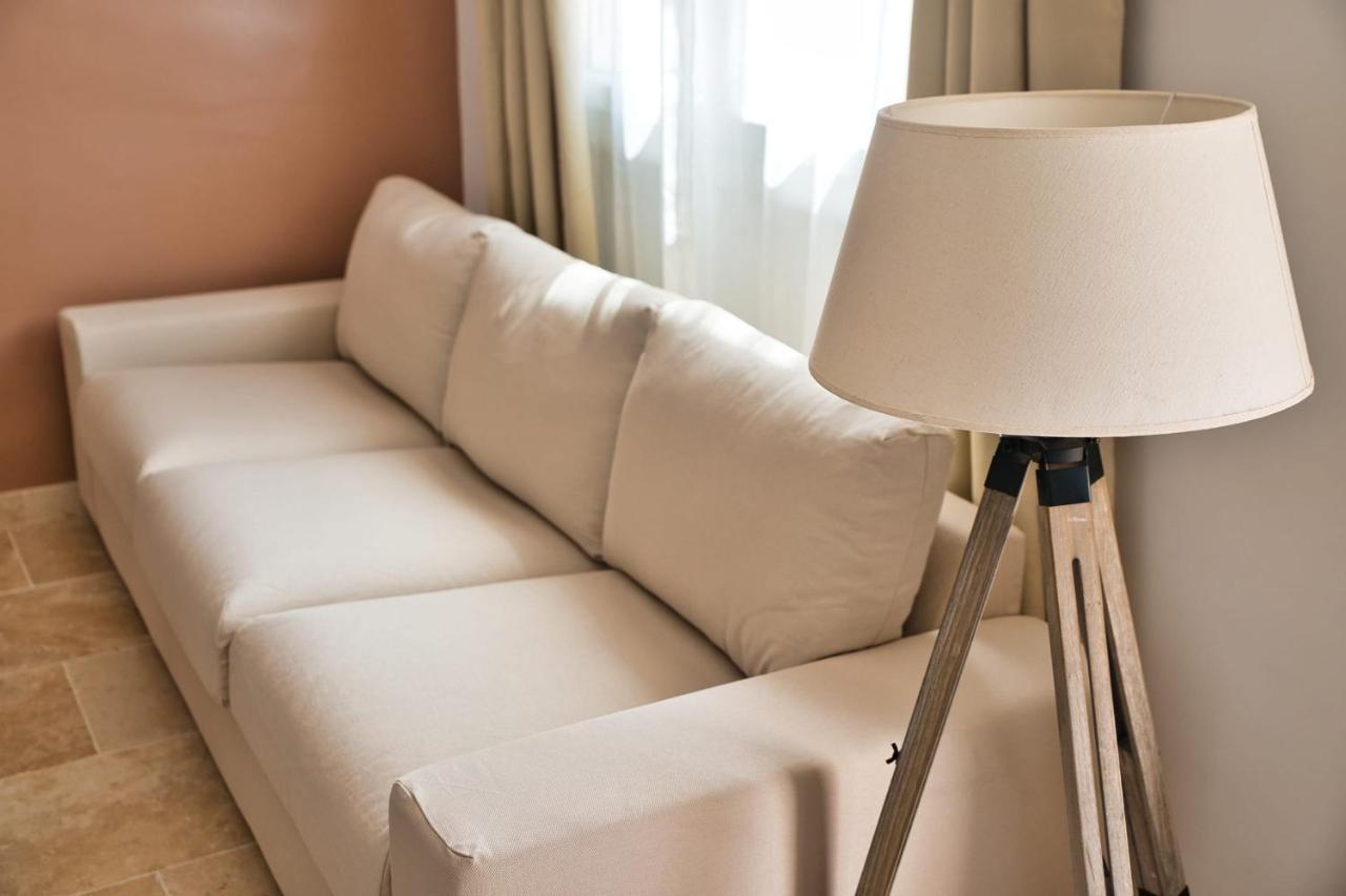 Chaleureux Avec Balcon Au Coeur Du 8ème Arrondissement Appartement Marseille